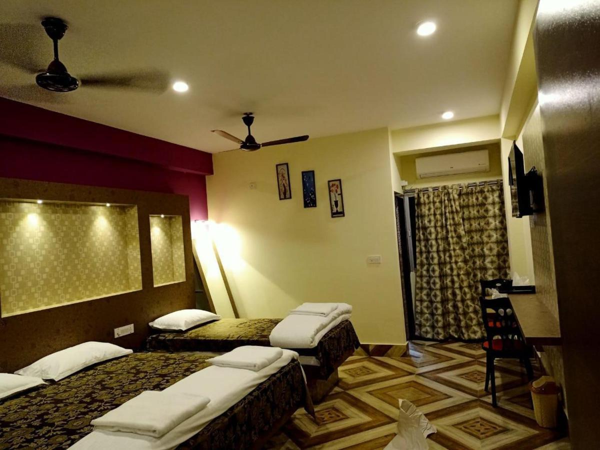 Hotel Shreesh Sitapur Extérieur photo