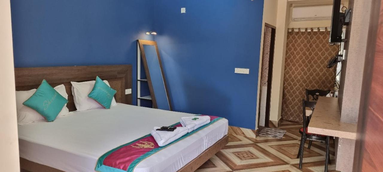 Hotel Shreesh Sitapur Extérieur photo