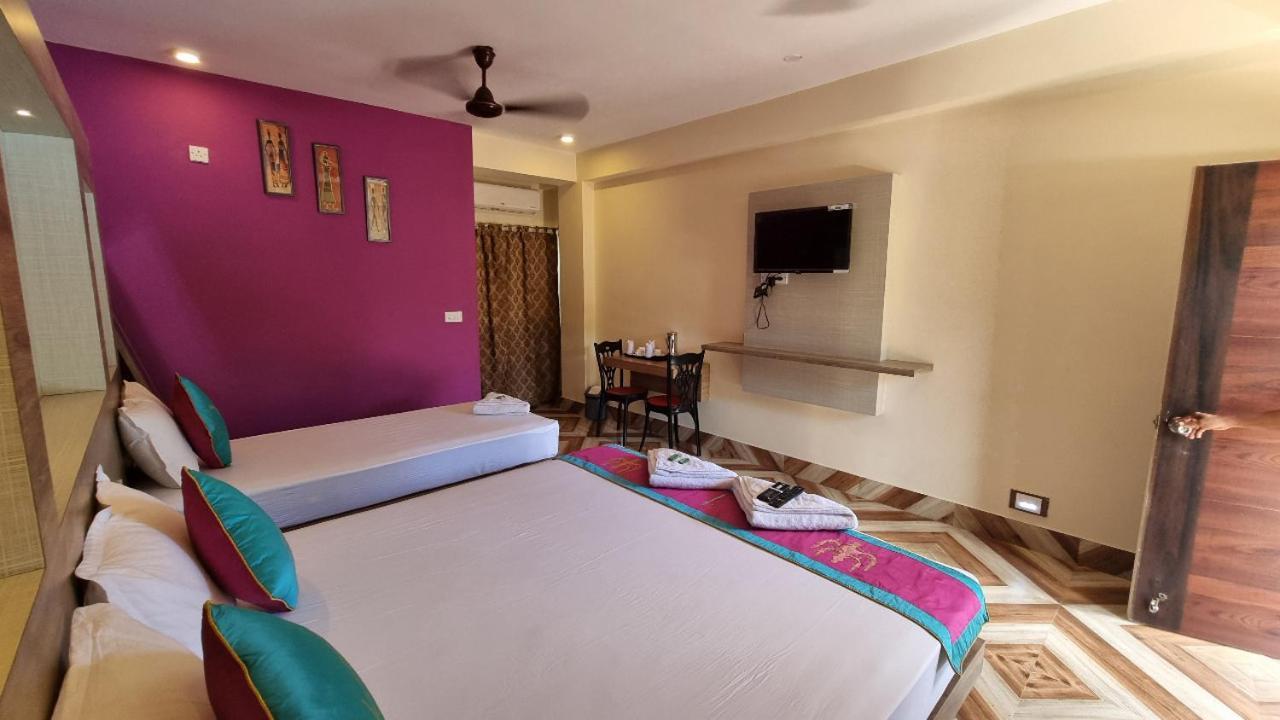 Hotel Shreesh Sitapur Extérieur photo