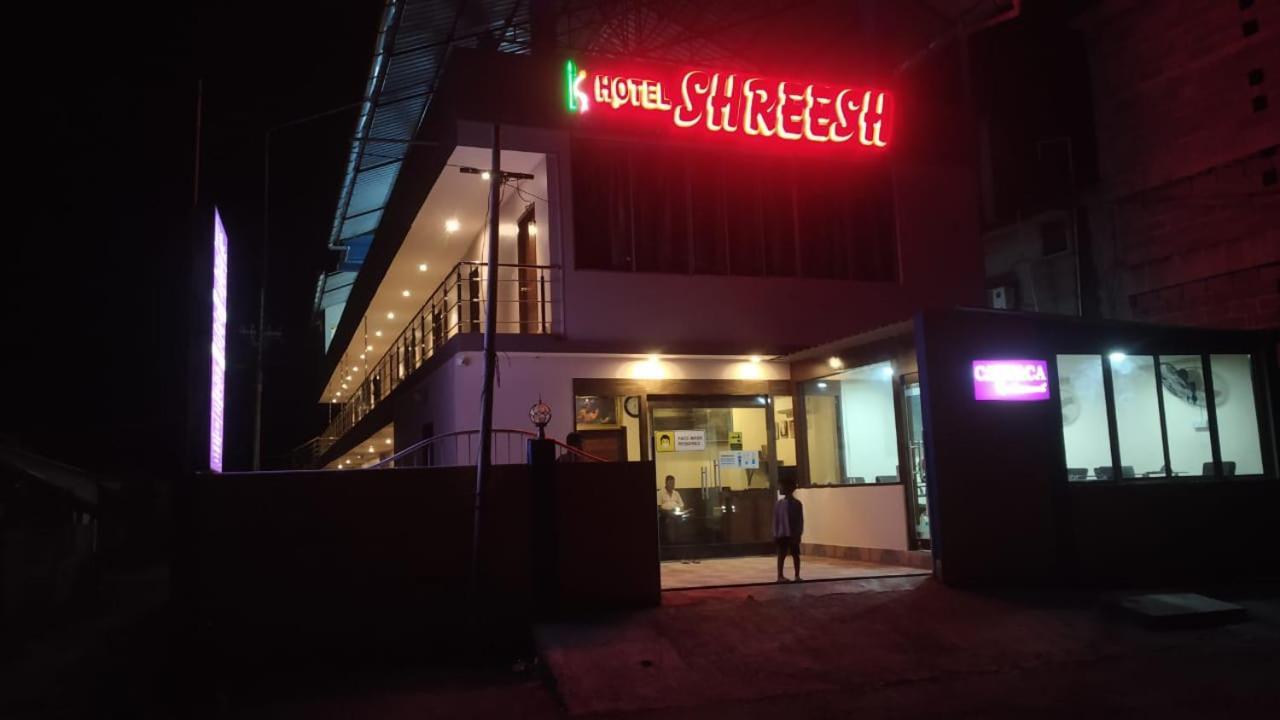 Hotel Shreesh Sitapur Extérieur photo