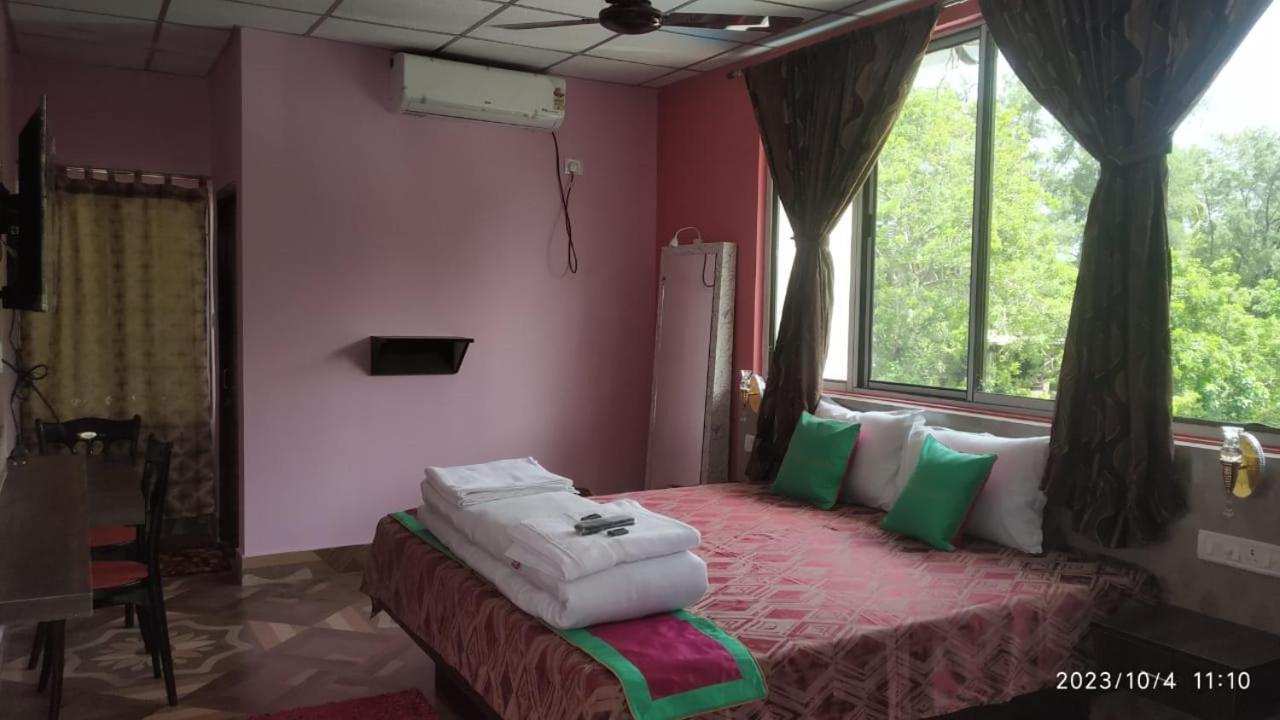 Hotel Shreesh Sitapur Extérieur photo